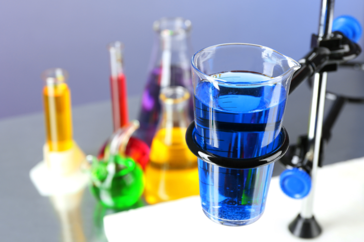 Beaker-blue-dye